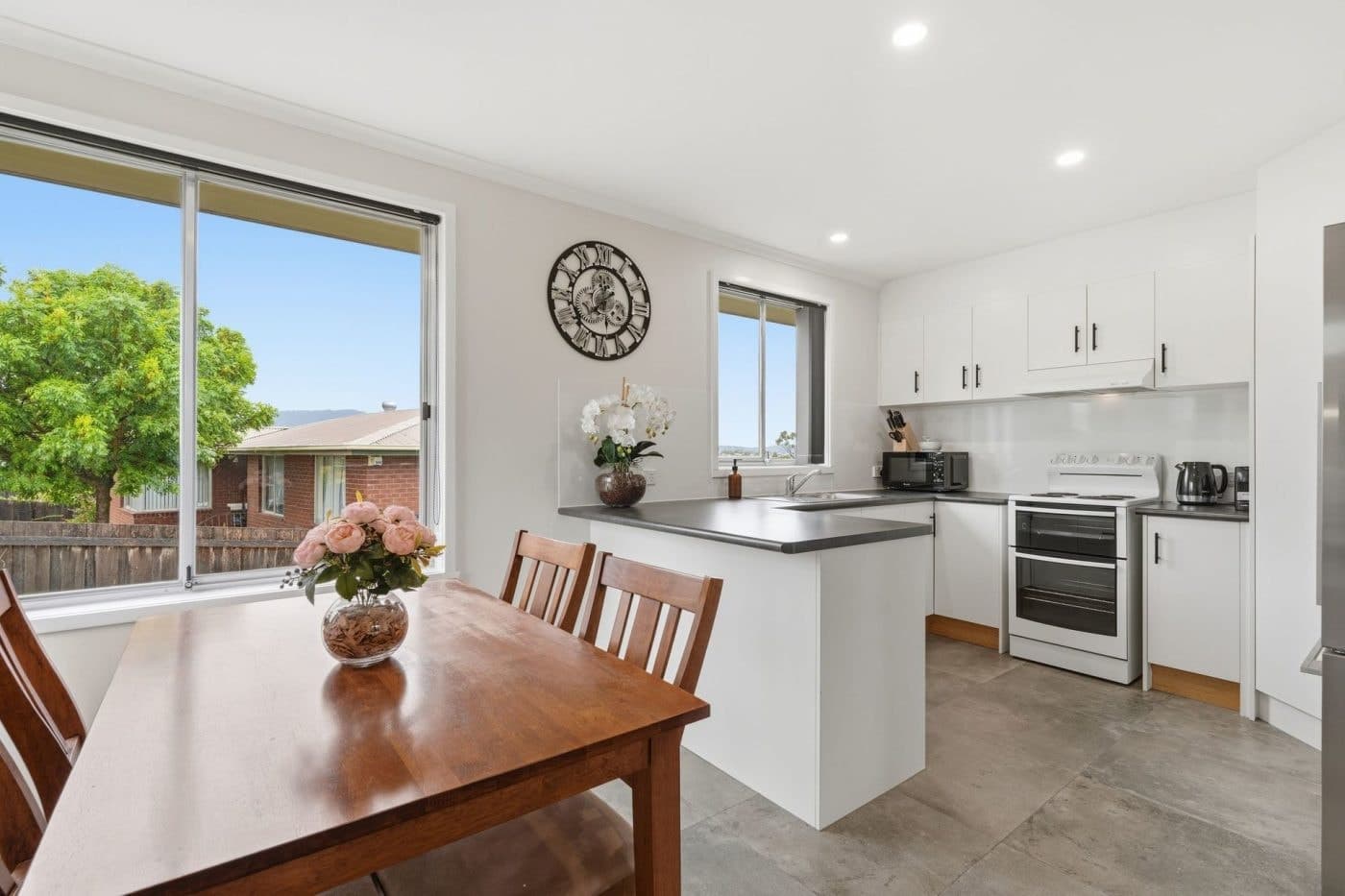 1 Walker Crescent, Bridgewater - Thumbnail 5