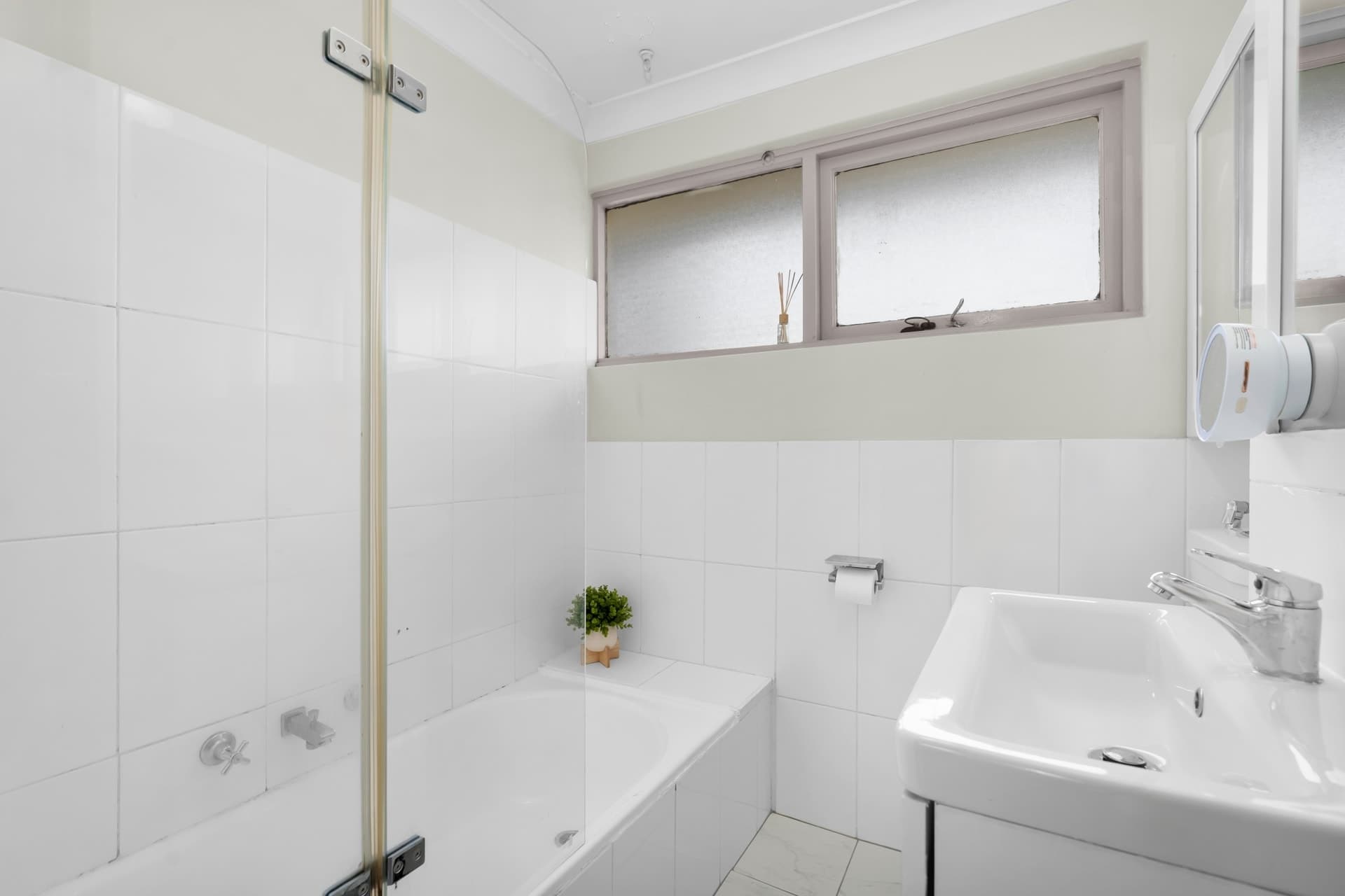 8/186 Queen Street, Campbelltown, NSW, 2560, Macquarie Fields - Thumbnail 5