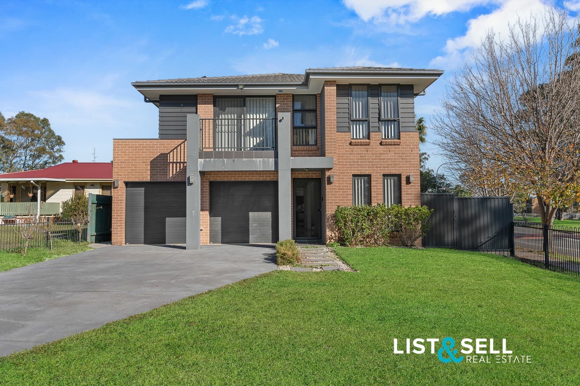 2 Gossamer Place, Macquarie Fields, NSW 2564, Macquarie Fields - Image 1