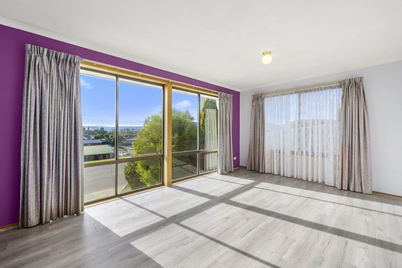 64 Sunshine Road, Austins Ferry - Thumbnail 3
