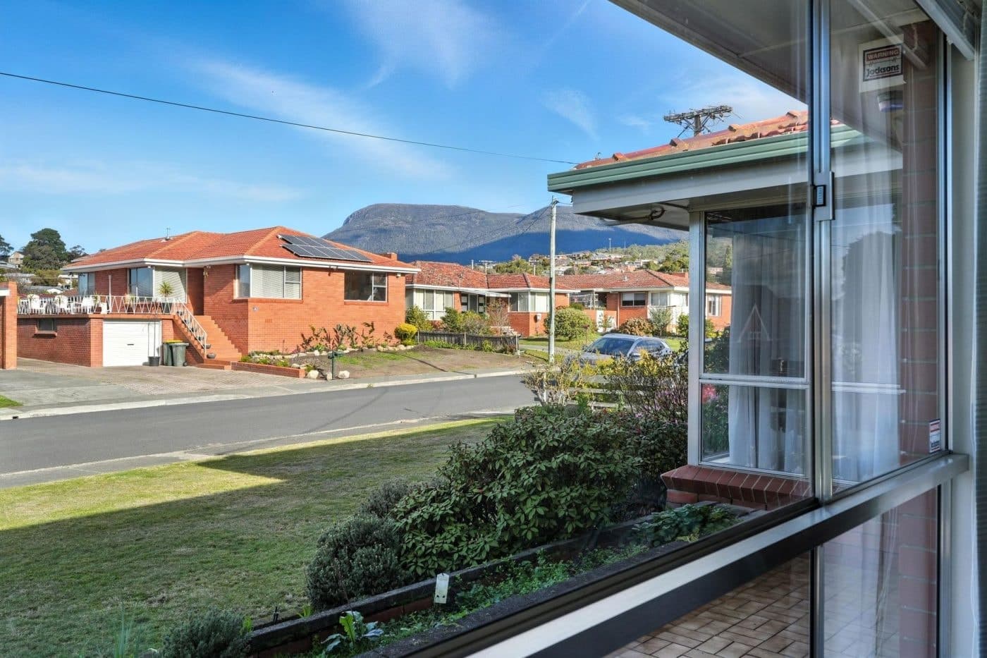 14 Cheltenham Street, Montrose - Thumbnail 4