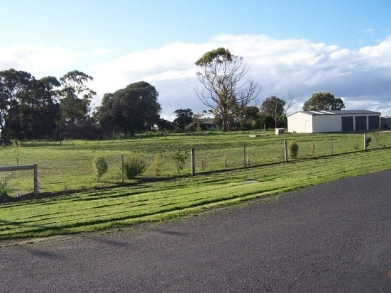 2 Parker Close MILLICENT SA, Millicent - Image 1