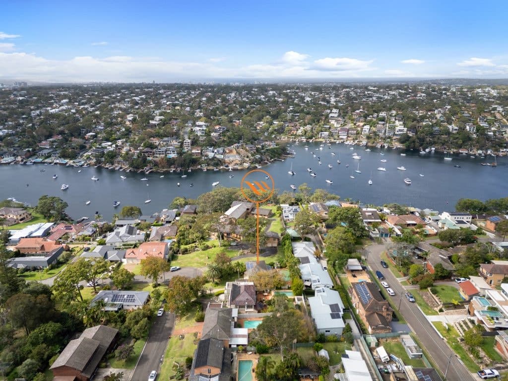 32 Balowrie Street, Yowie Bay - Thumbnail 2