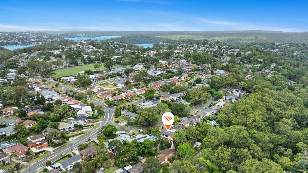 3 Narooma Place, Gymea Bay - Thumbnail 3