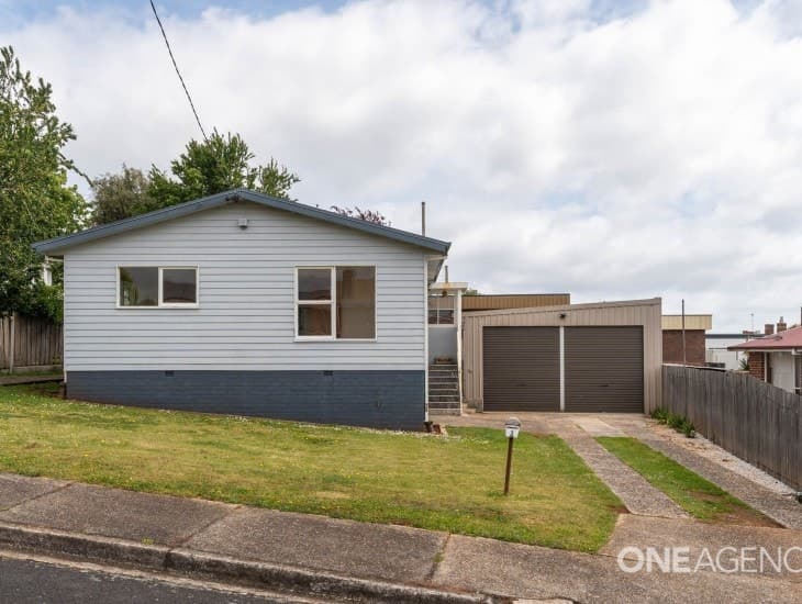 31 Woodward Avenue, Hillcrest - Image 1