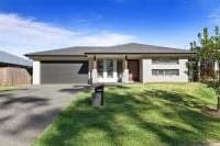 24 Coachman Loop Port Macquarie NSW, Port Macquarie - Image 1