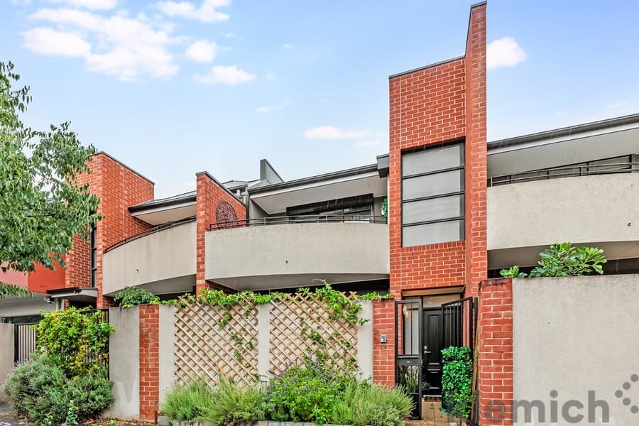 8/211 Gilles Street, Adelaide, Adelaide - Image 1