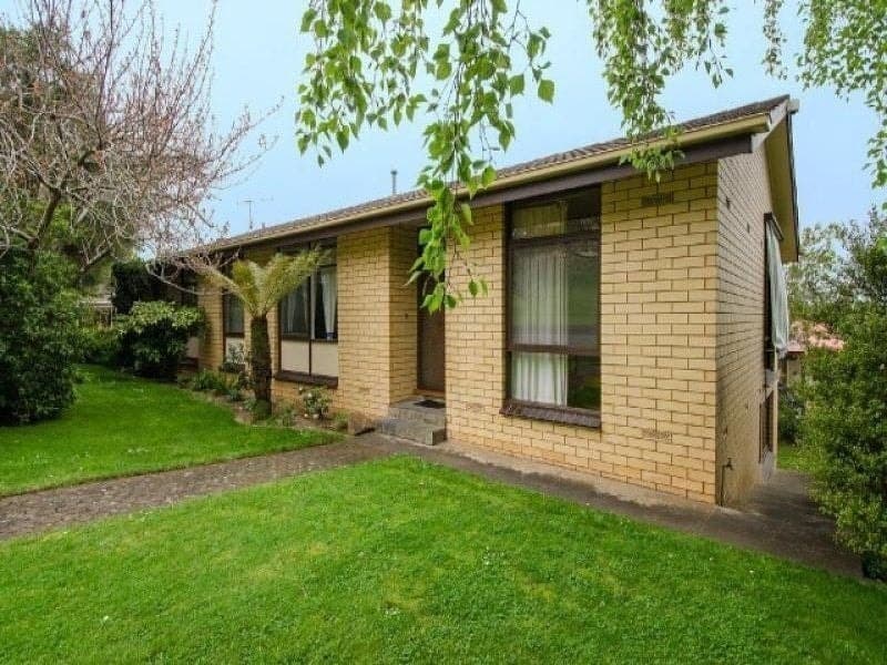 22 Wallace Street MOUNT GAMBIER SA, Mount Gambier - Image 1
