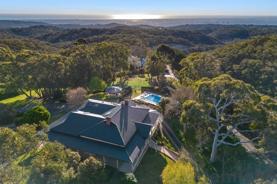 13 Hawk Hill Road, Crafers West, Crafers West - Image 1
