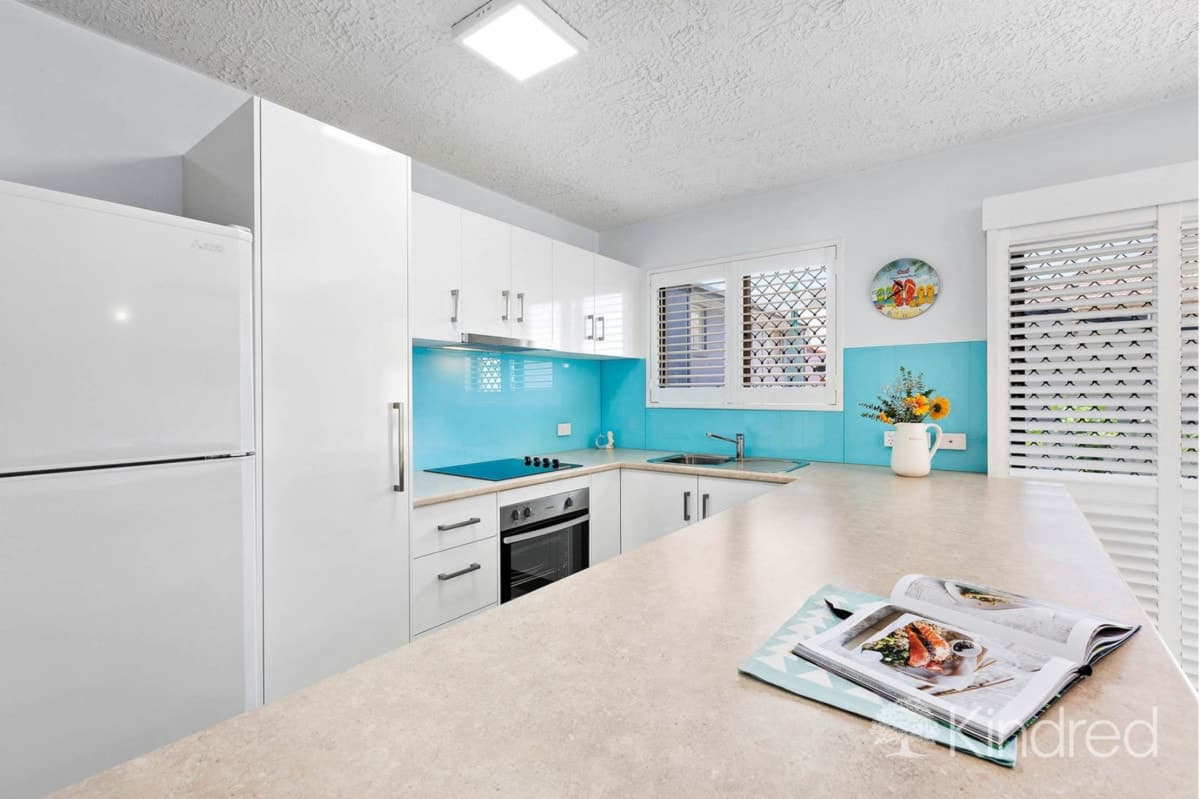 2 / 2 Osbourne Street, Scarborough QLD 4020, Scarborough - Image 1