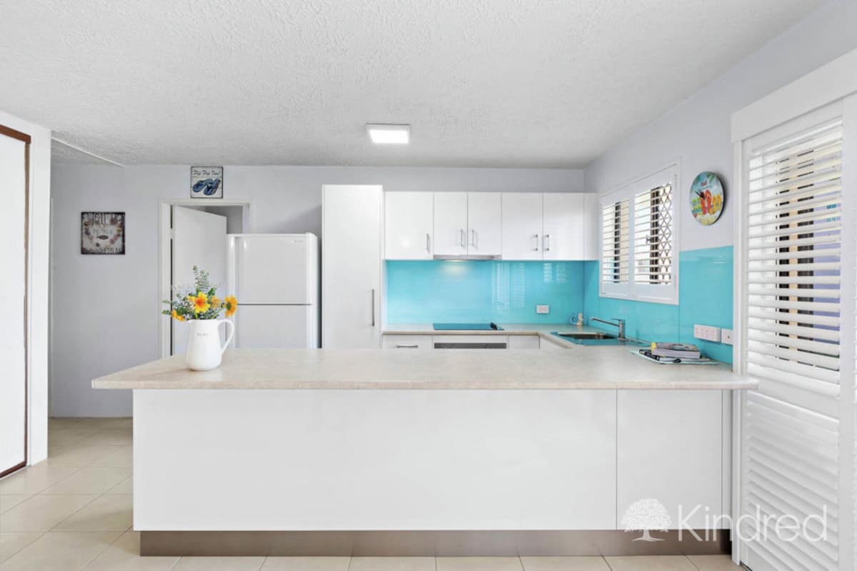 2 / 2 Osbourne Street, Scarborough QLD 4020, Scarborough - Thumbnail 2