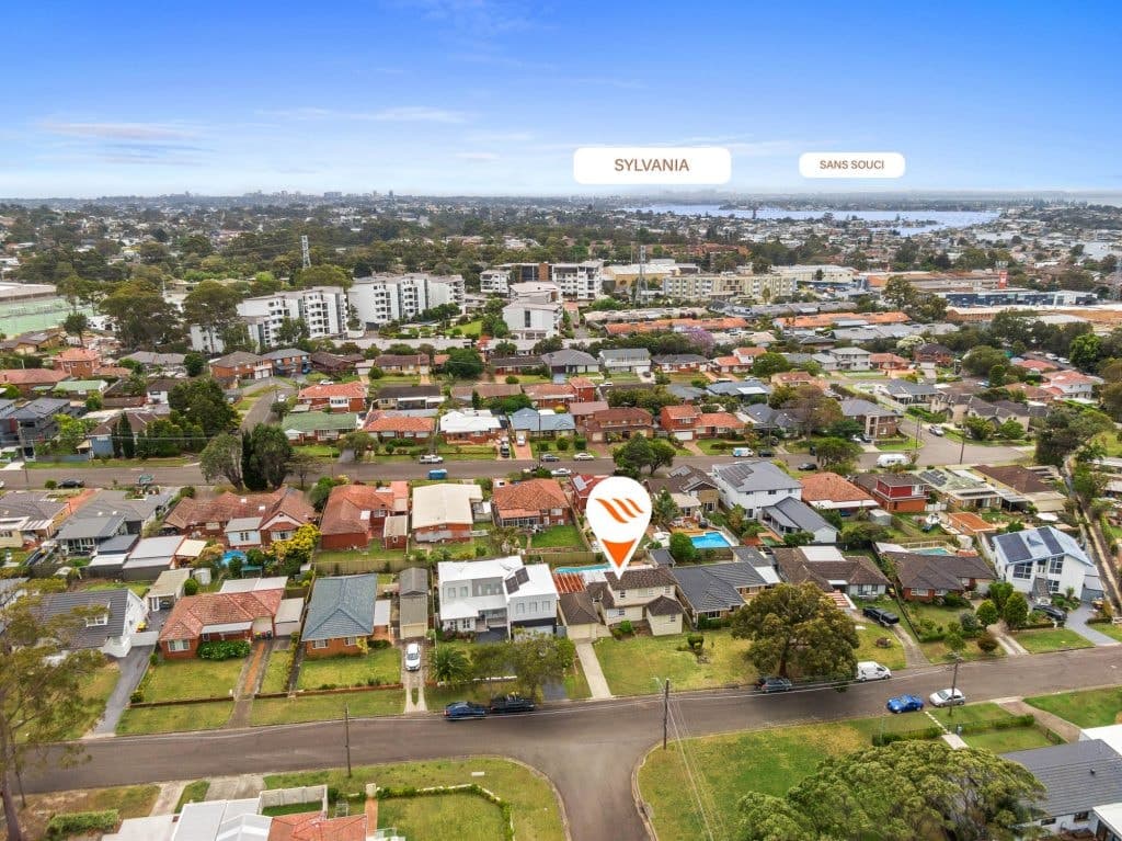17 Silverwater Crescent, Miranda - Thumbnail 3