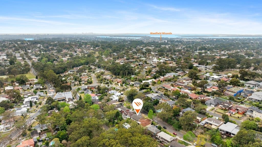 11 Narooma Place, Gymea Bay - Thumbnail 2