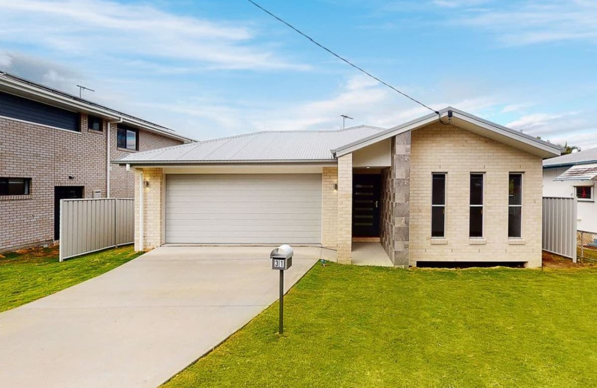 31 Silvester Street, Redcliffe QLD 4020, Redcliffe - Thumbnail 2
