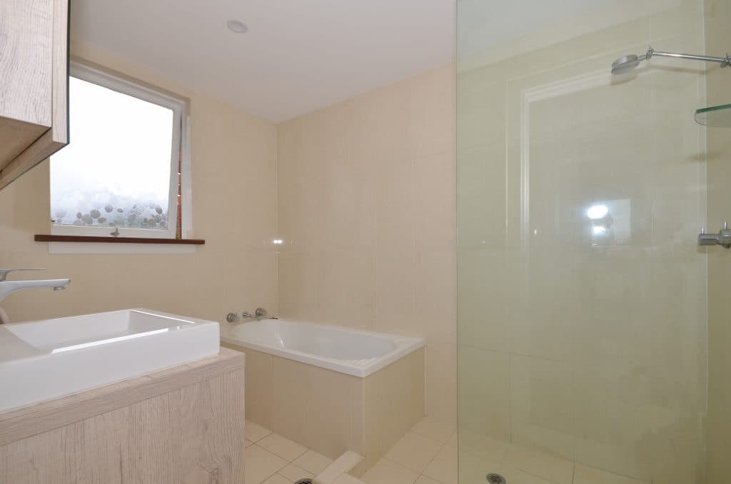 3/25 Banksia Road, Caringbah - Image 1