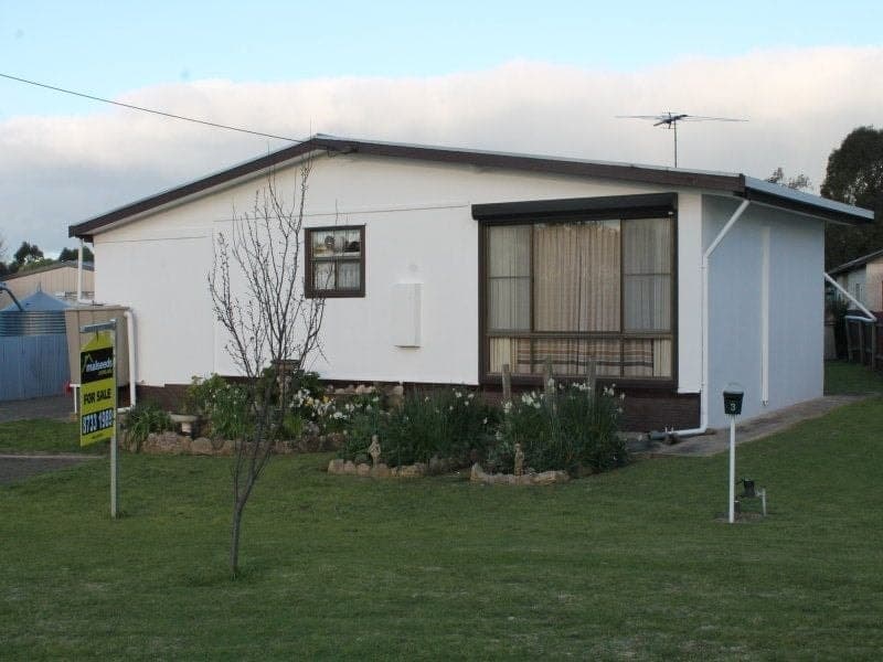 3 Tenth Street MILLICENT SA, Millicent - Image 1