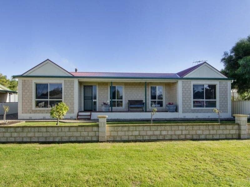 12 Bonshor Street MILLICENT SA, Millicent - Image 1