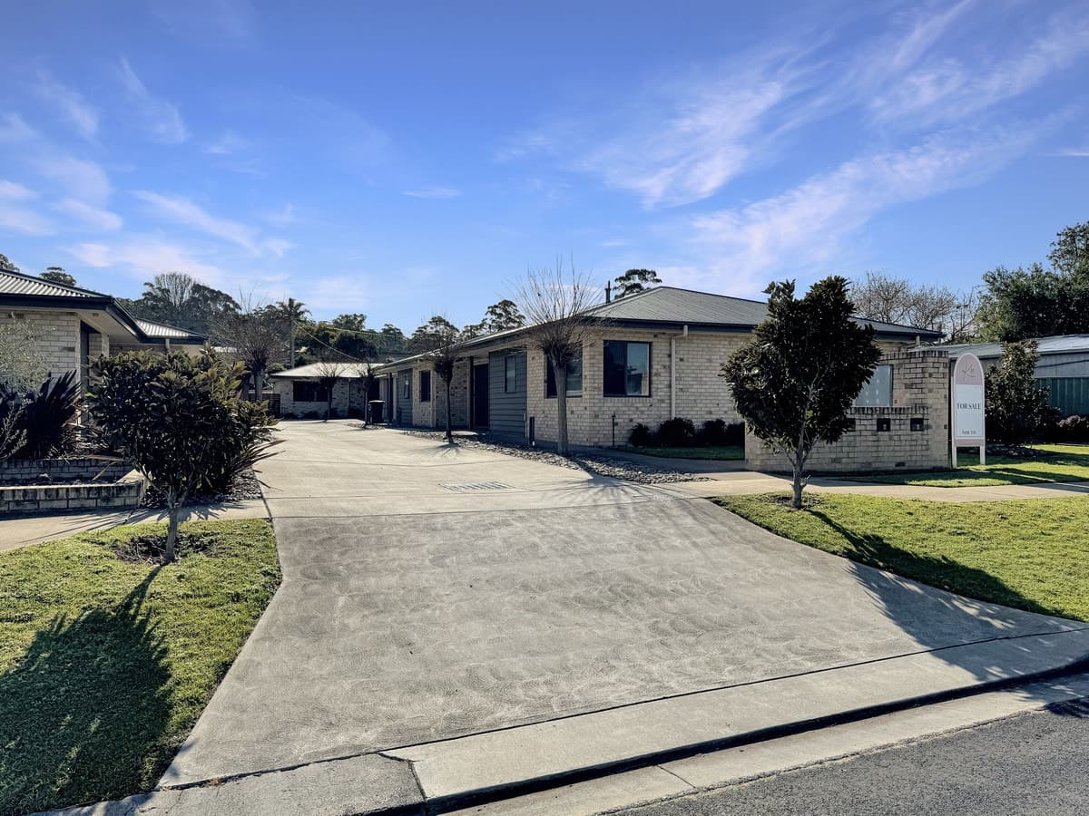 2/4 Martin Street, Pambula - Image 1