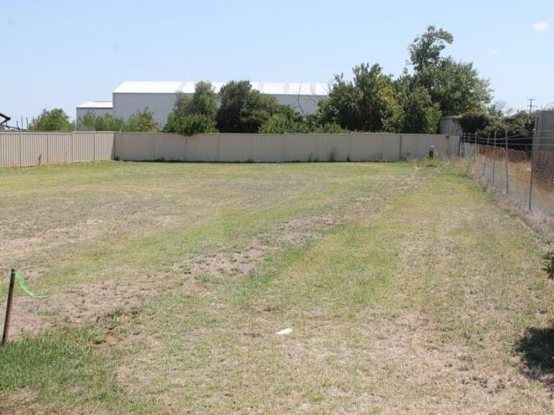 4 Banks Street MILLICENT SA, Millicent - Image 1
