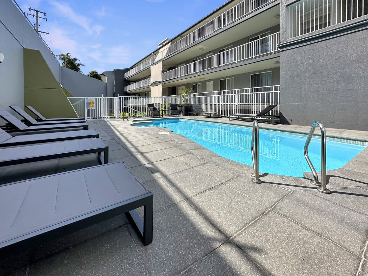 5/16 - 18 Ocean View Avenue, Merimbula - Image 1