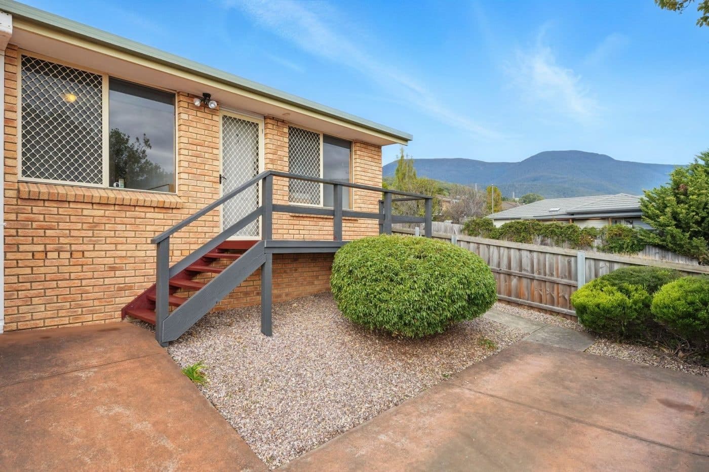 3/207 Tolosa Street, Glenorchy - Image 1