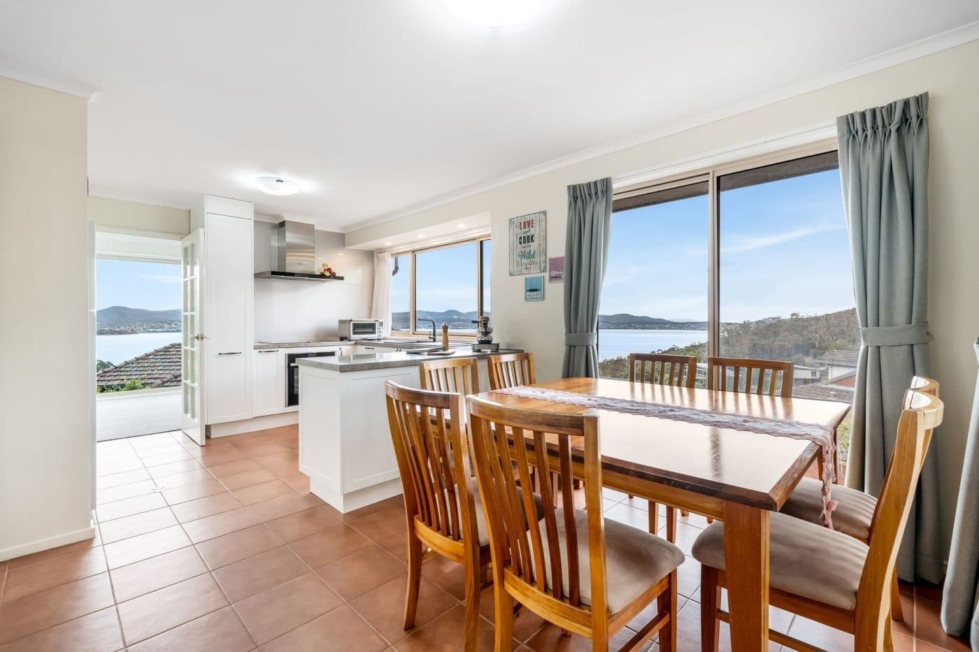 14 Hatton Gardens, Sandy Bay - Thumbnail 7