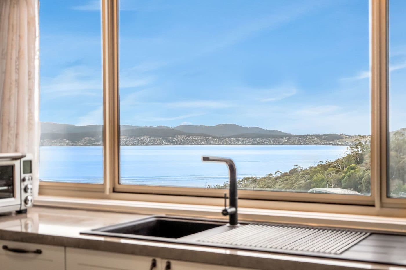 14 Hatton Gardens, Sandy Bay - Thumbnail 8