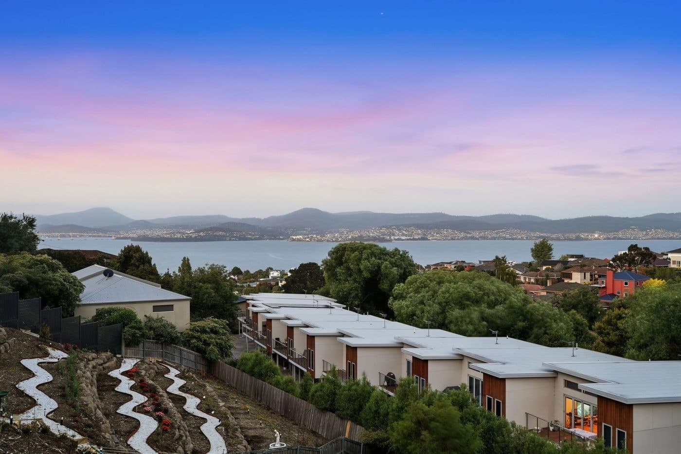 333 Churchill Avenue, Sandy Bay - Thumbnail 2
