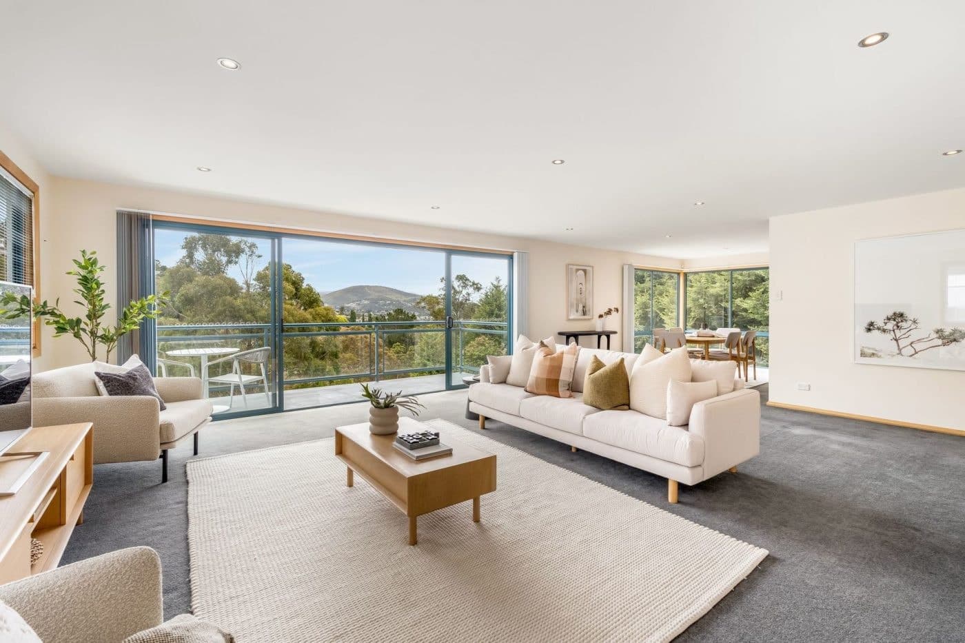 1/14 Dalkeith Court, Sandy Bay - Thumbnail 3