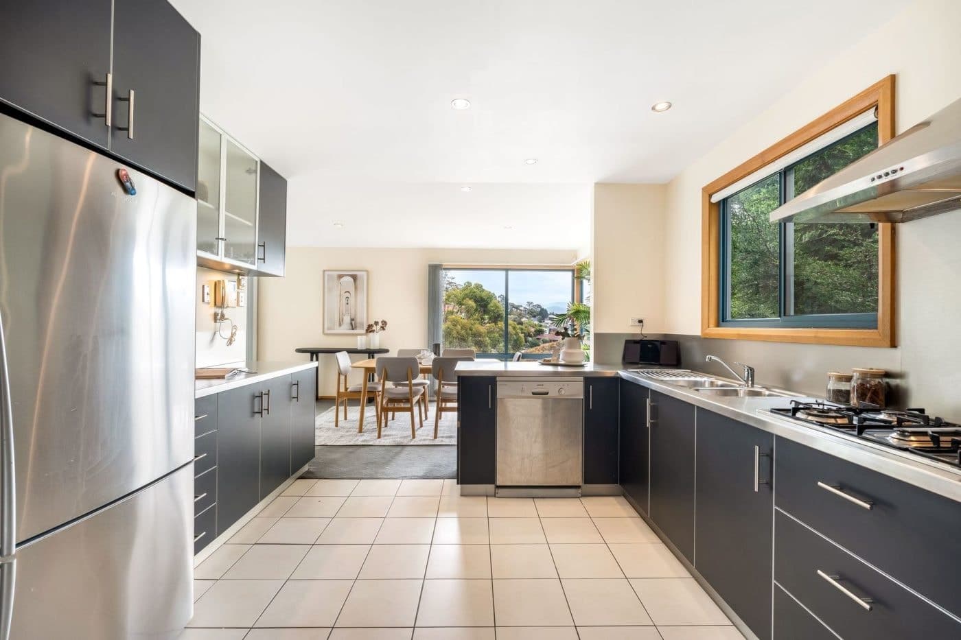 1/14 Dalkeith Court, Sandy Bay - Thumbnail 4