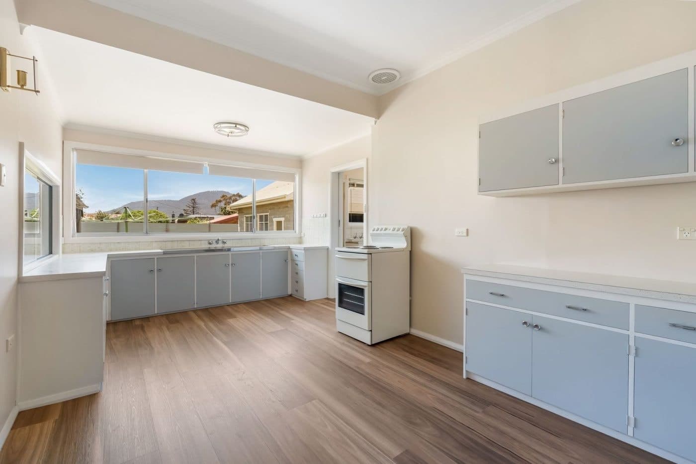 61 Grove Road, Glenorchy - Thumbnail 6