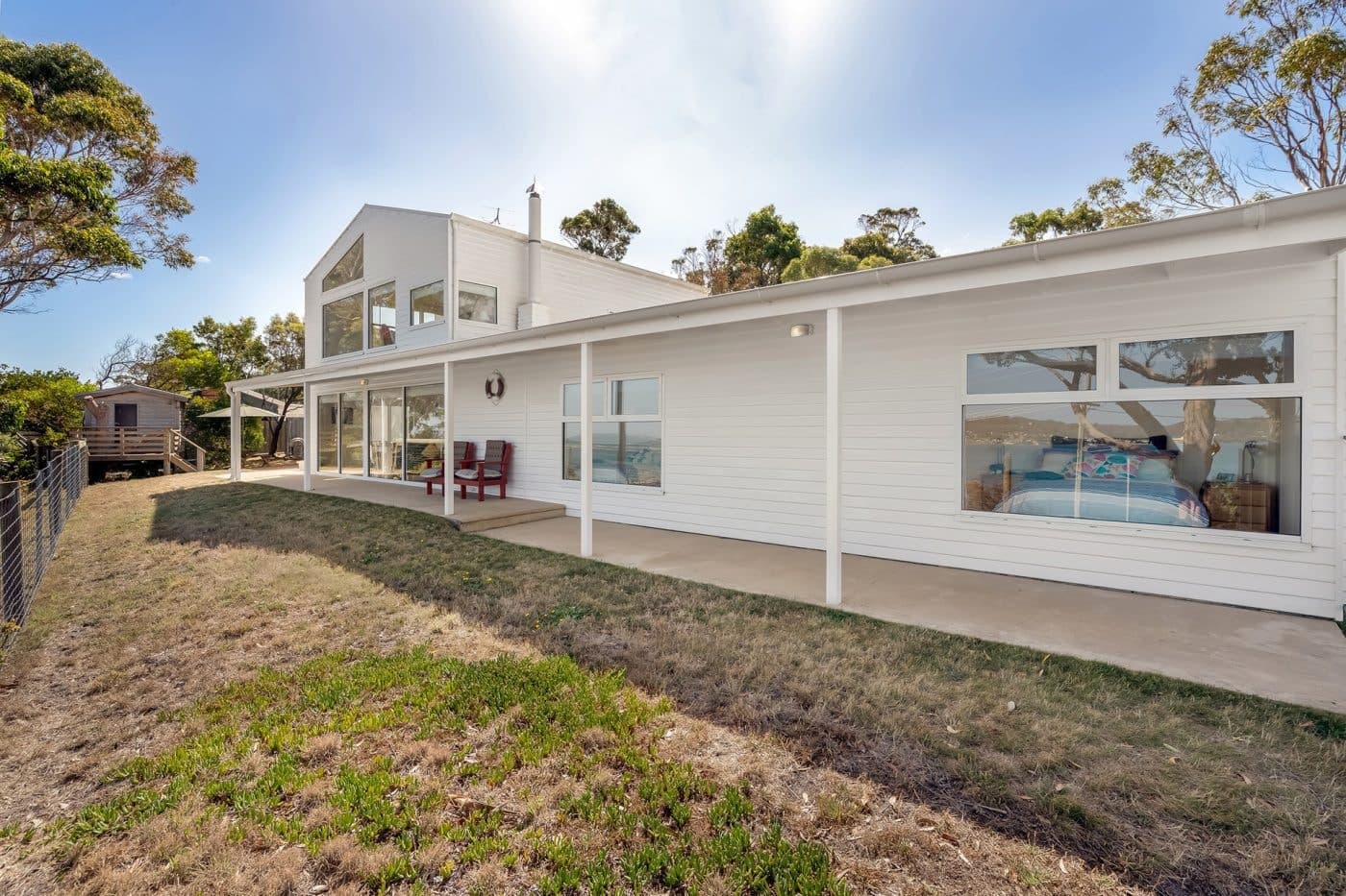 30 Apex Point Road, White Beach - Image 1