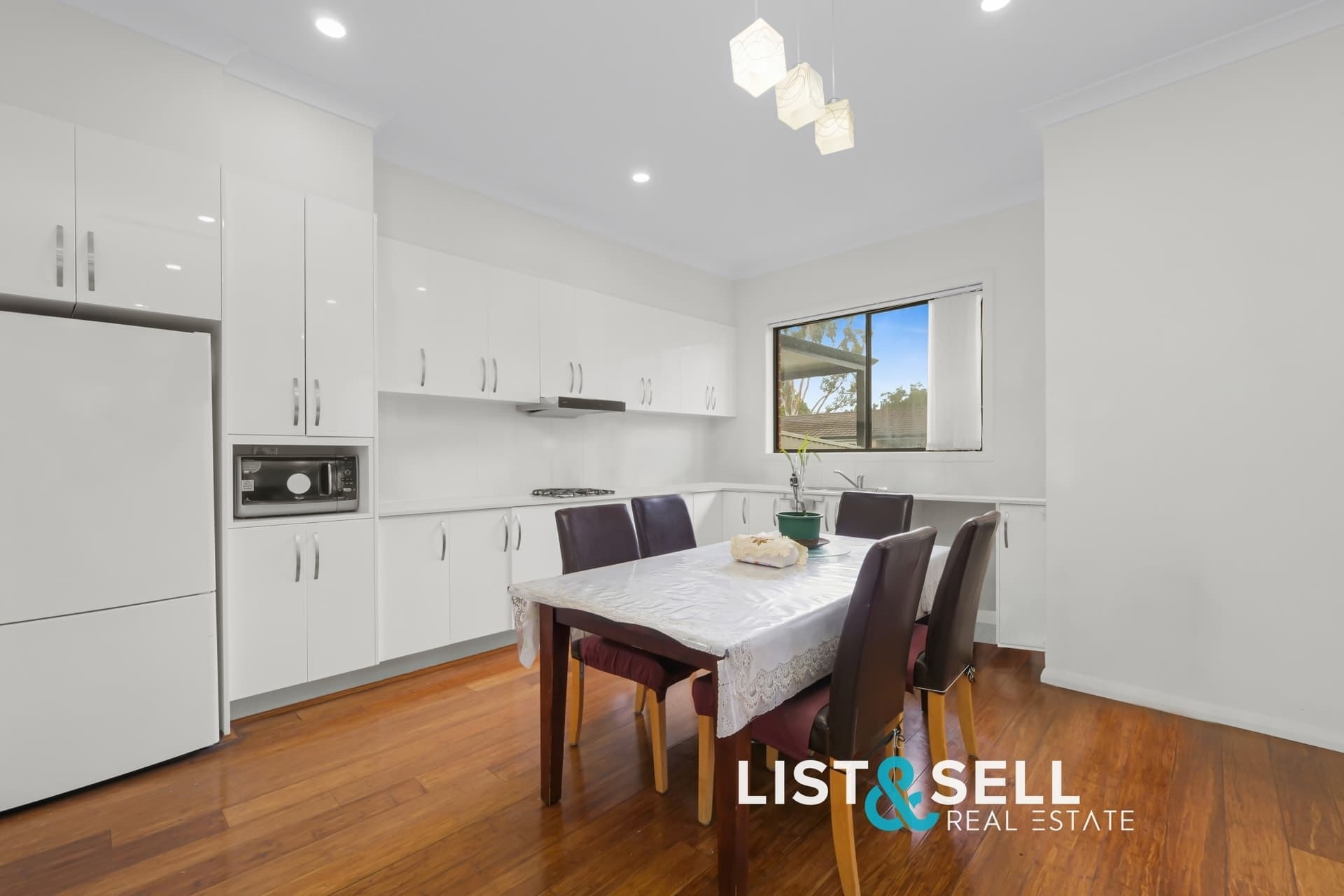 6 Chivers Place, Ingleburn, NSW 2565, Ingleburn - Thumbnail 3