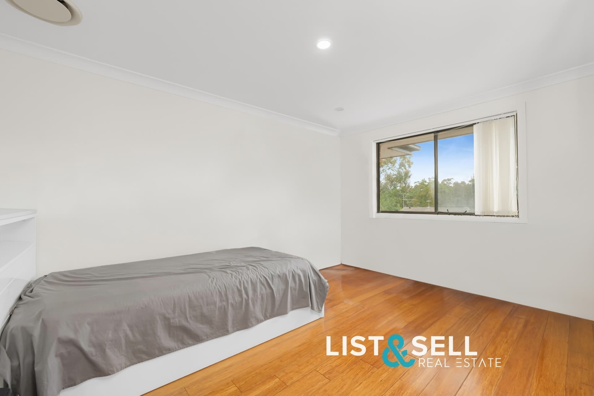 6 Chivers Place, Ingleburn, NSW 2565, Ingleburn - Thumbnail 6