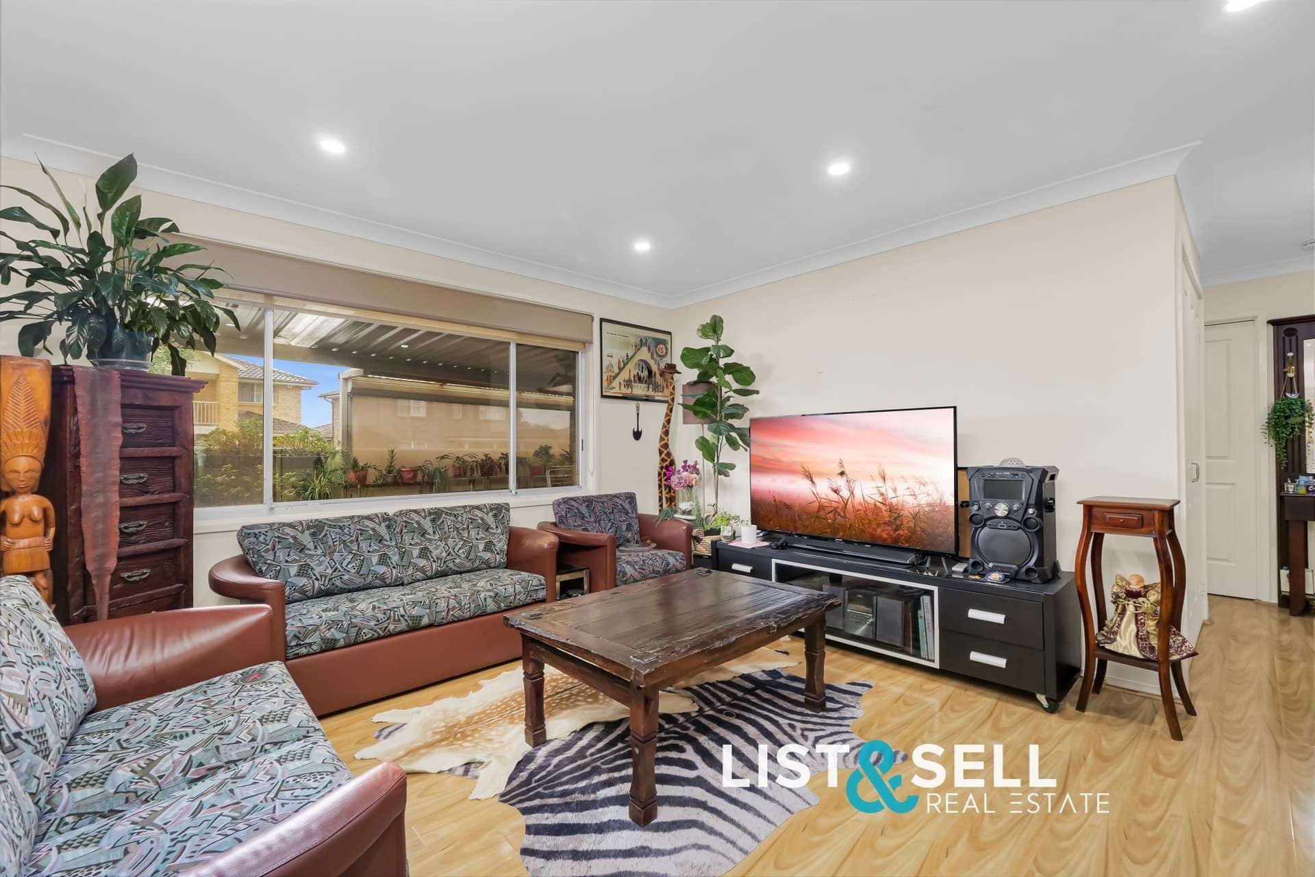 2 Keats Place, Ingleburn, NSW 2565, Ingleburn - Thumbnail 2