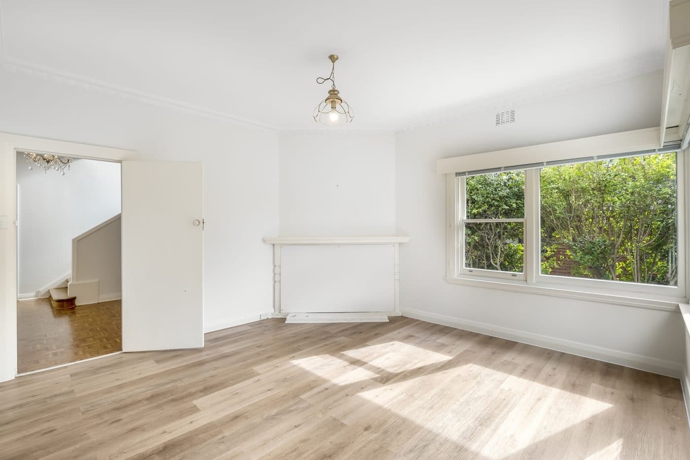 5 Derwentwater Avenue, Sandy Bay - Thumbnail 7