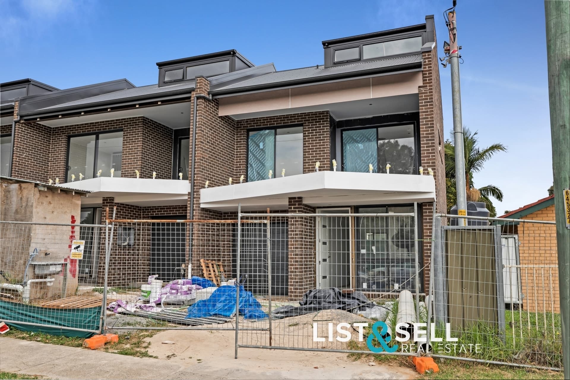 1/19 Kent Street, Minto, NSW 2566, Minto - Image 1