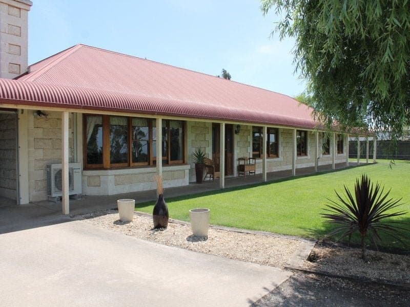 237 Bakers Rd MILLICENT SA, Millicent - Image 1