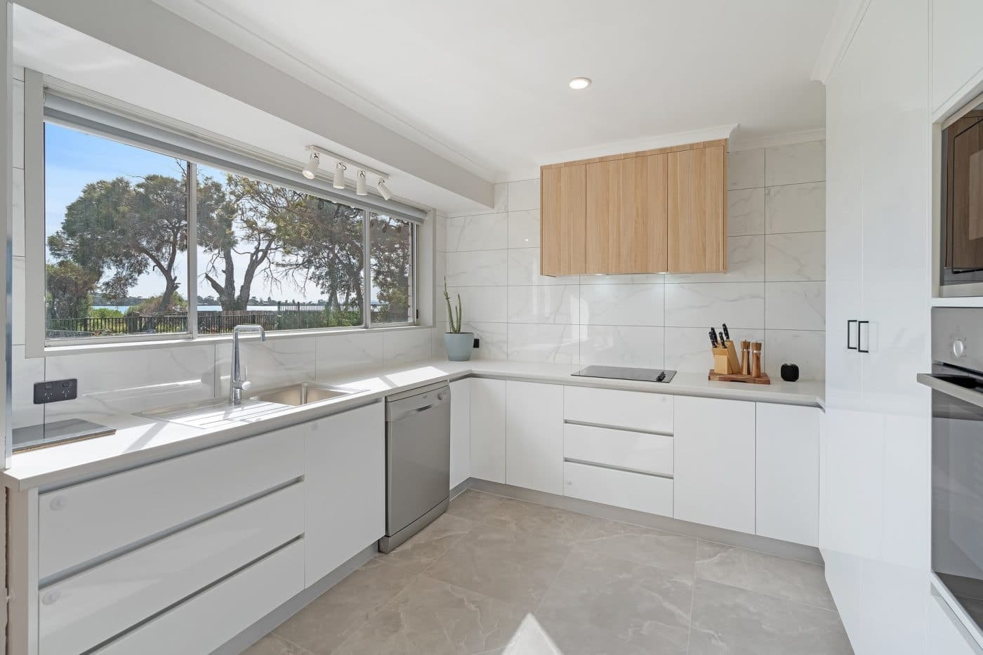 48 Honeywood Drive, Sandford - Thumbnail 8