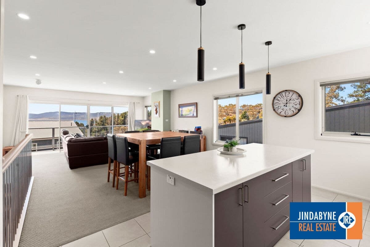 2 / 10 Poley Cow Lane, Jindabyne NSW 2627, Jindabyne - Thumbnail 4