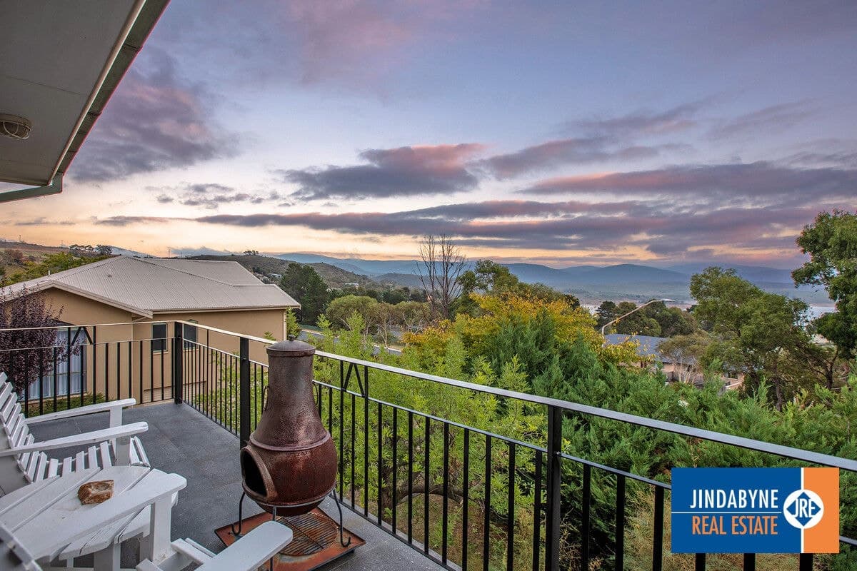 4 / 3 Penders Court, Jindabyne NSW 2627, Jindabyne - Image 1