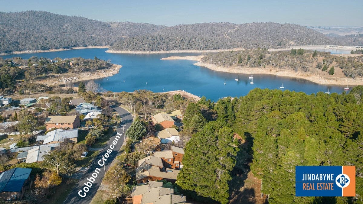 14 Cobbon Crescent, JINDABYNE NSW 2627, Jindabyne - Thumbnail 2