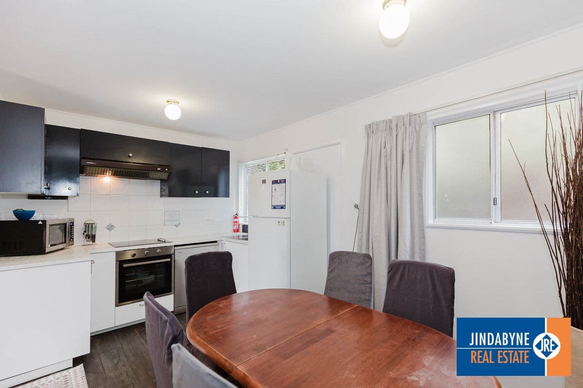 14 Cobbon Crescent, JINDABYNE NSW 2627, Jindabyne - Thumbnail 7