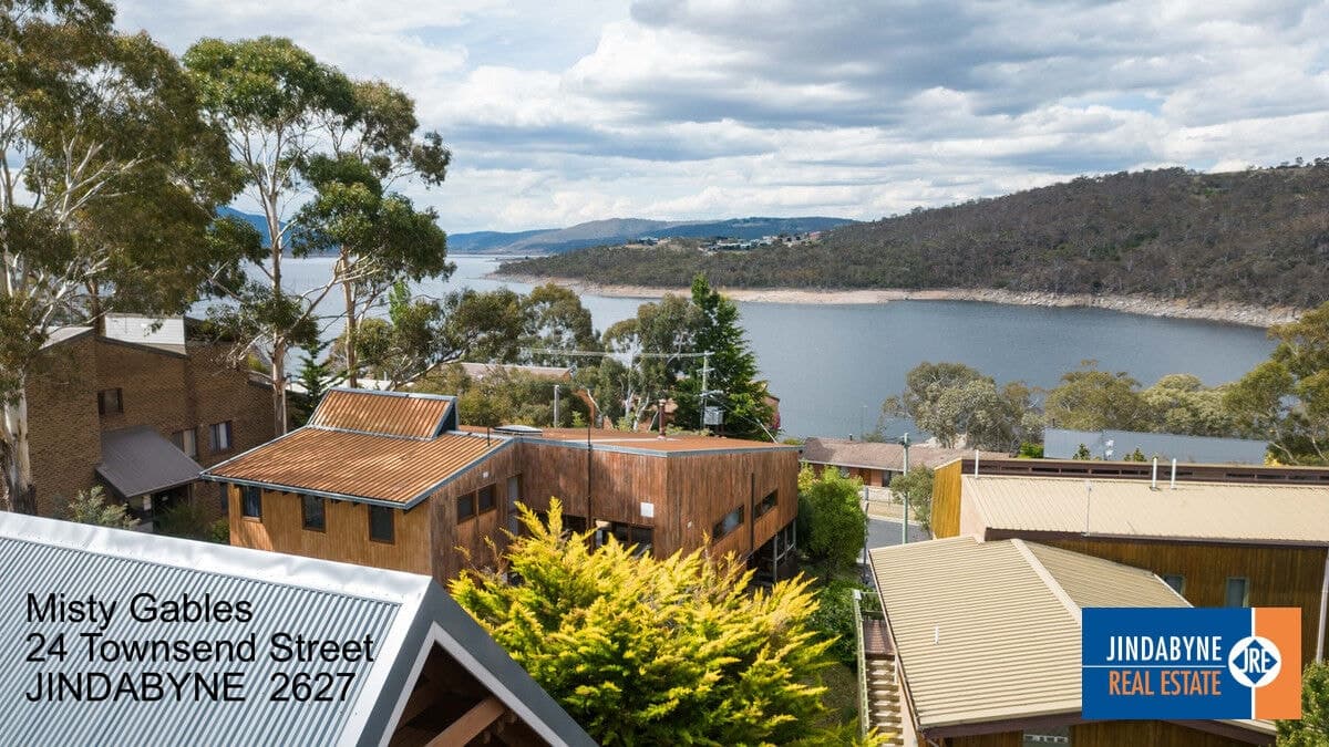 1 / 24 Townsend Street, Jindabyne NSW 2627, Jindabyne - Image 1