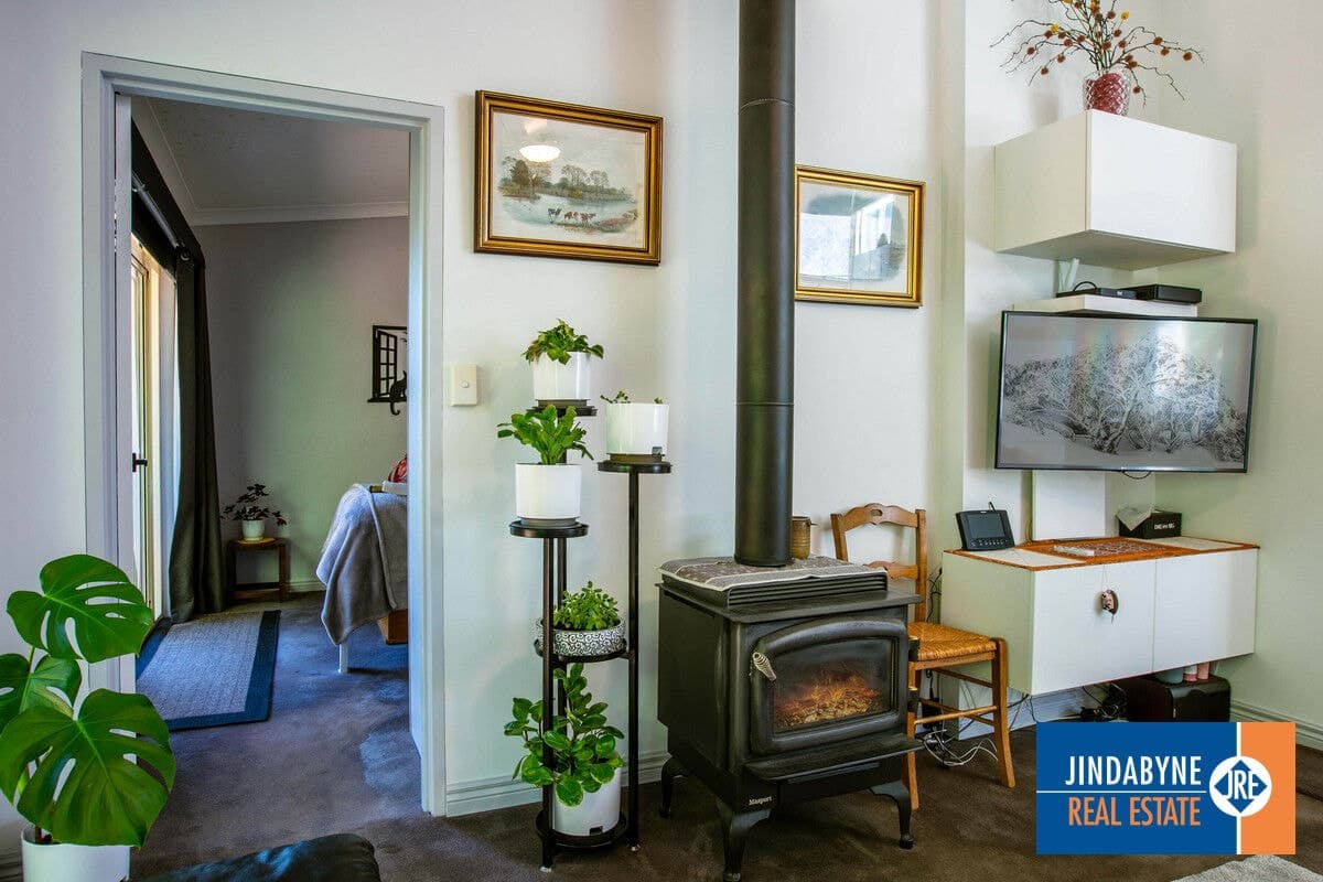 6 / 38 Clyde Street, Jindabyne NSW 2627, Jindabyne - Thumbnail 2
