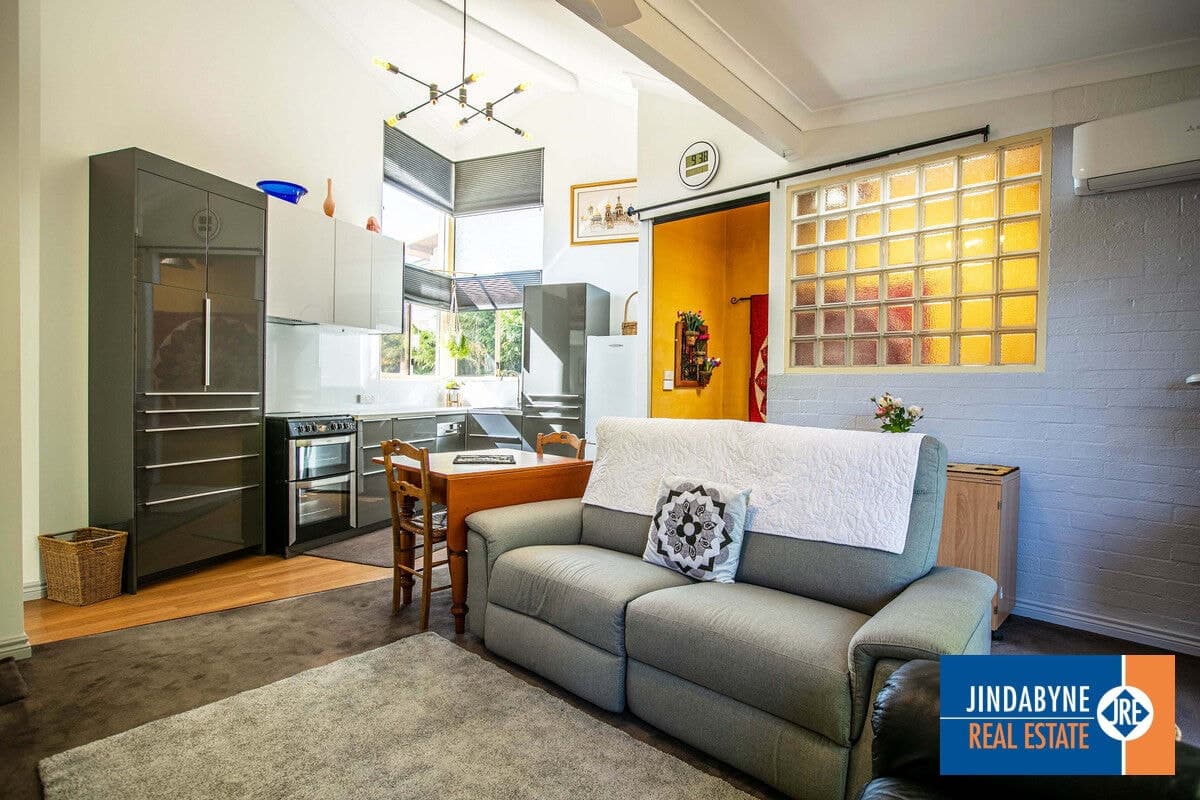 6 / 38 Clyde Street, Jindabyne NSW 2627, Jindabyne - Thumbnail 3