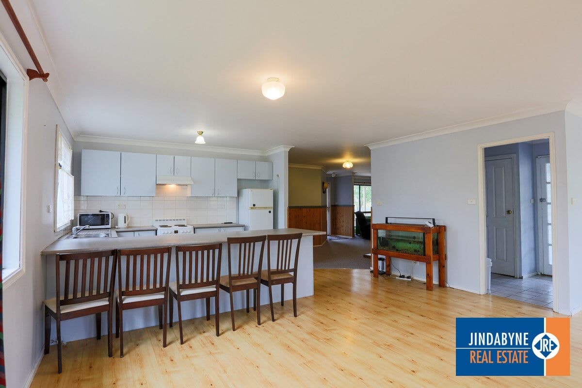 13 Mitchell Circuit, JINDABYNE NSW 2627, Jindabyne - Thumbnail 3