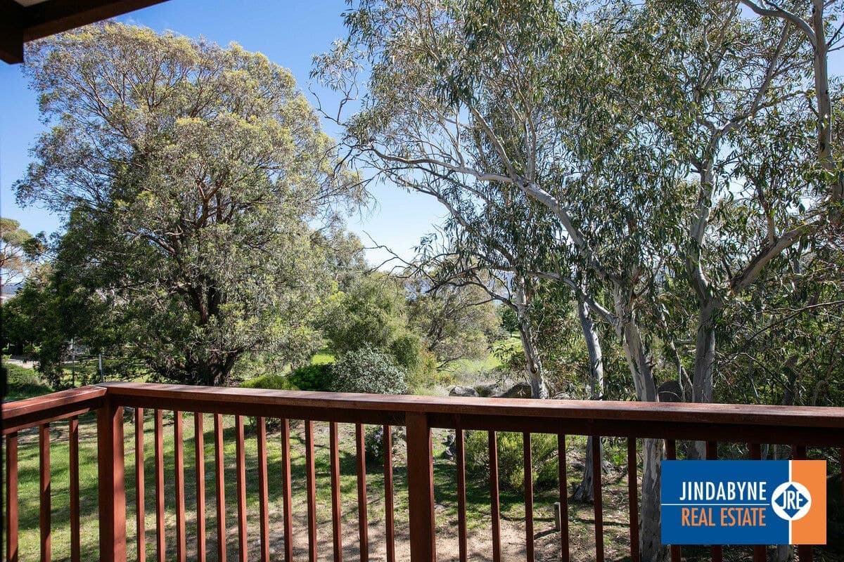 4 / 37 Gippsland Street, Jindabyne NSW 2627, Jindabyne - Thumbnail 2