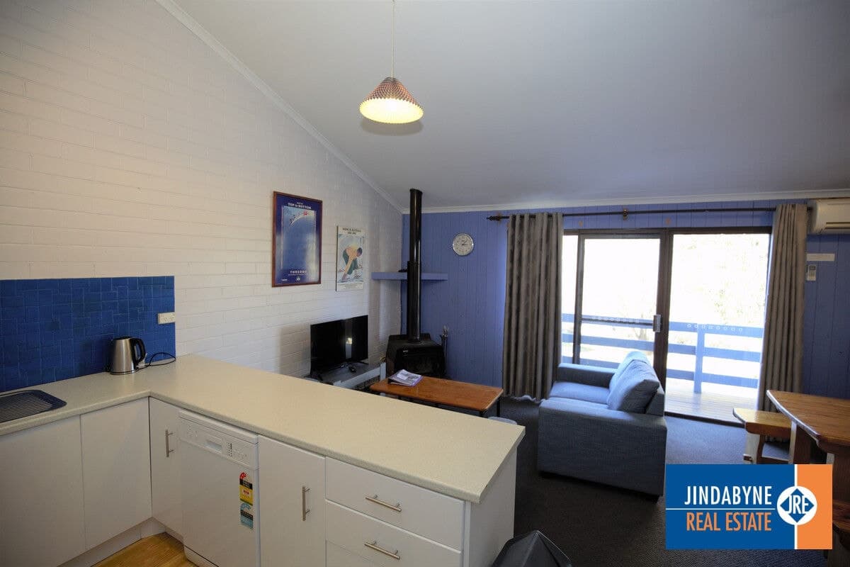 9 / 39 Gippsland Street, Jindabyne NSW 2627, Jindabyne - Thumbnail 4
