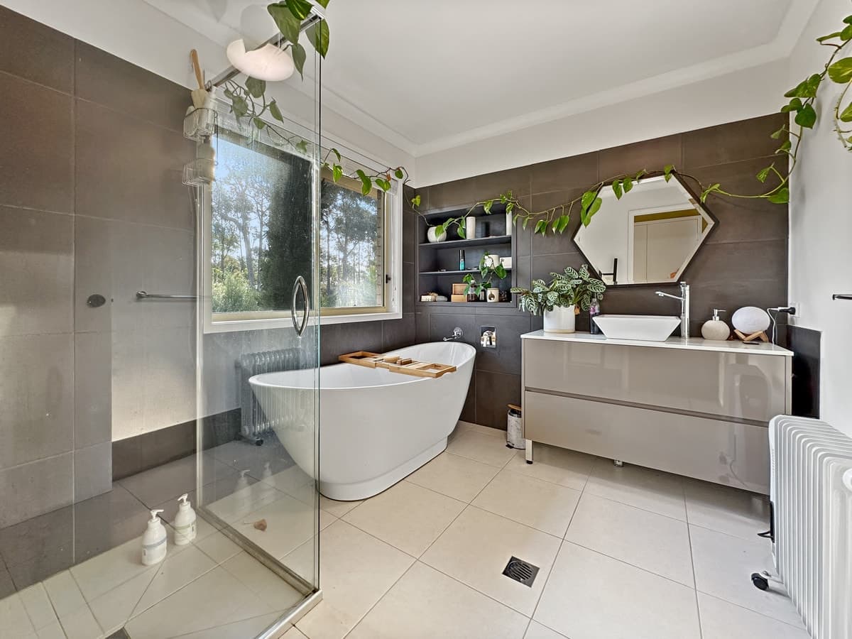 21b Elizabeth Parade, Tura Beach - Thumbnail 5